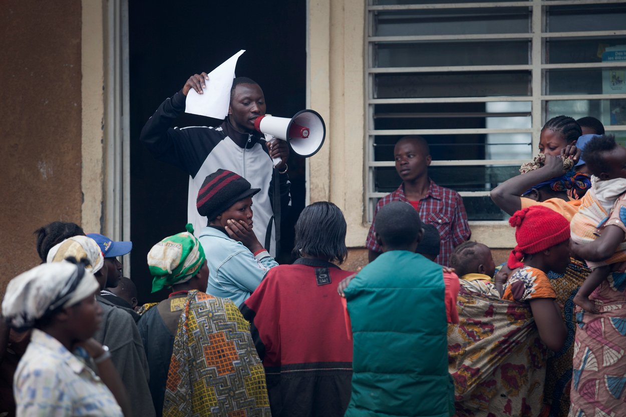Families displaced by fighting in eastern Congo set up camp on the outskirts of Goma